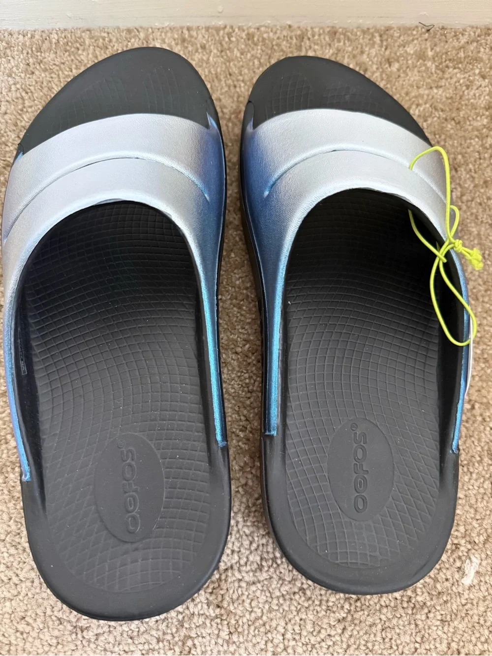 OOFOS OOAHH Luxe slide sandal